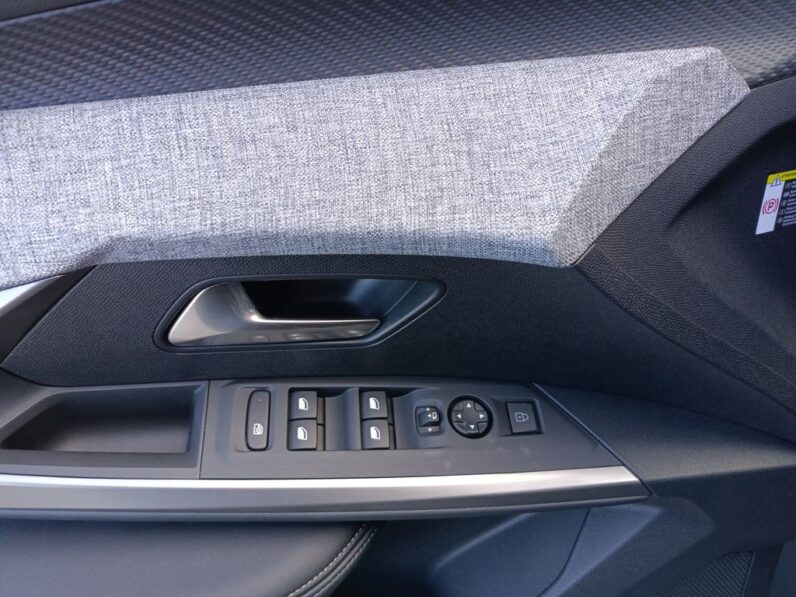 Peugeot 5008 Allure Hybrid 145 e-DCS6